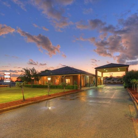 Bushman'S Motor Inn パークス エクステリア 写真