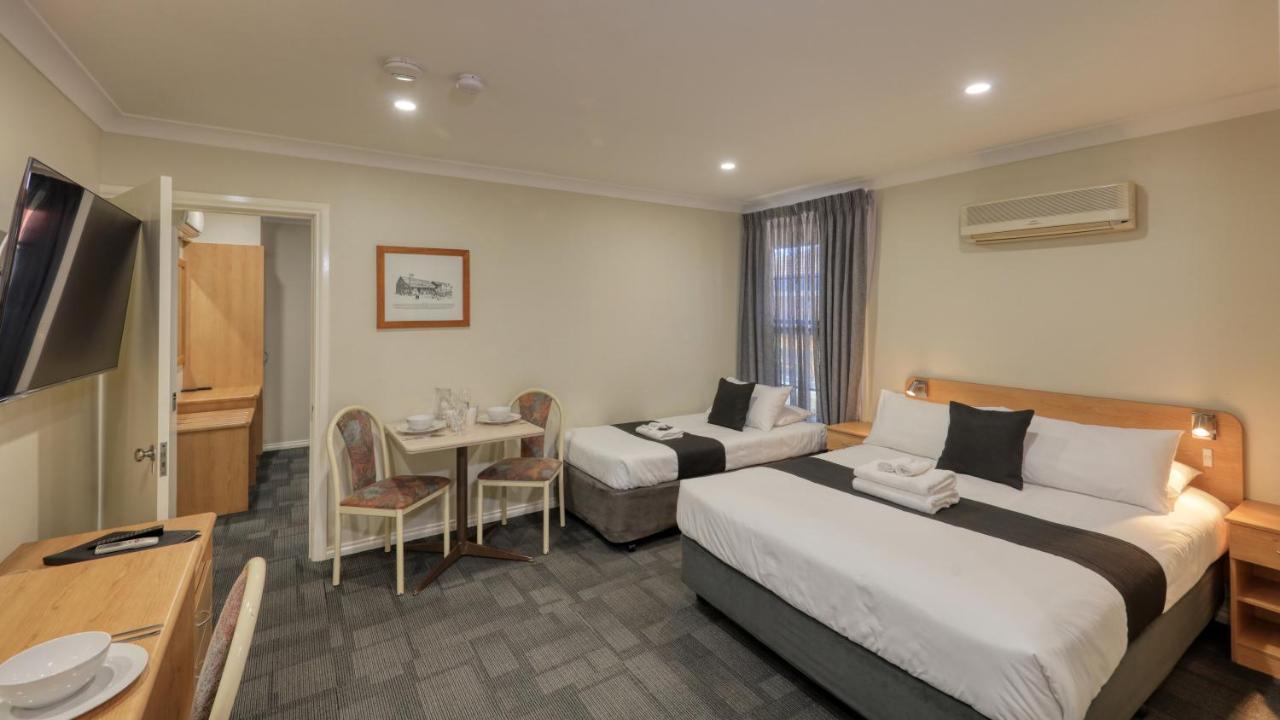 Bushman'S Motor Inn パークス エクステリア 写真