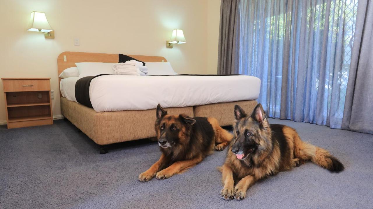 Bushman'S Motor Inn パークス エクステリア 写真